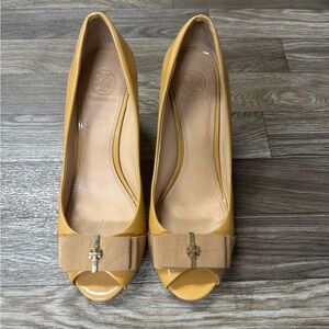 Tory Burch Tan Peep-Toe Heels with Bow